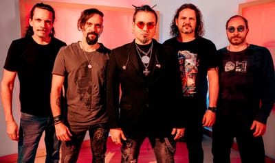 Karma celebra sua história com show de retorno no Manifesto Bar, em São Paulo, nesta quinta-feira, 1º de maio