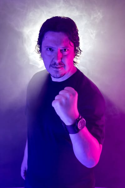 Tito Falaschi lança o álbum "Maiden Folk", um tributo acústico e sofisticado ao Iron Maiden