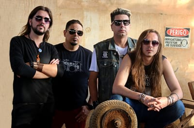 Gypsy Tears lança seu álbum de estreia com nome inspirado em famoso poema de Charles Bukowski