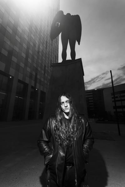 PERTURBATOR anuncia novo álbum "Age Of Aquarius" e lança single/videoclipe 'Apocalypse Now'
