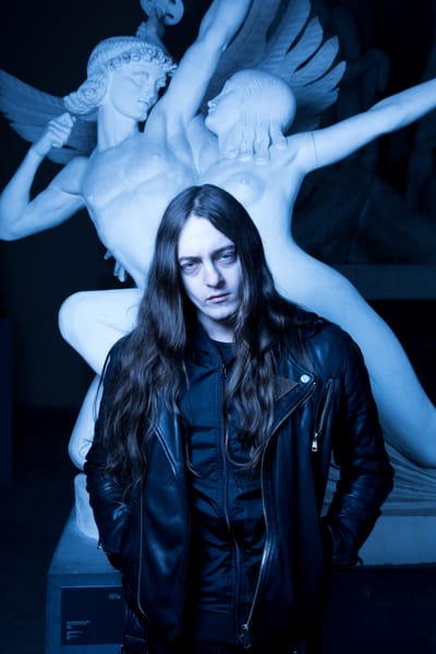 PERTURBATOR Compartilha Novo Single Atmosférico 'The Swimming Pool' do Novo Álbum "Age Of Aquarius"