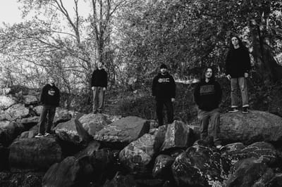 GATES TO HELL lança novo single 'Disfigured'