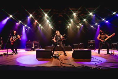 VÁLVERA DIVULGA A CAPA DO NOVO ÁLBUM “UNLEASHED FURY”