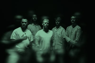 MØL LANÇA NOVO SINGLE E VIDEOCLIPE 'YOUNG'