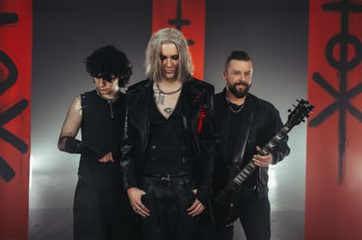 HOKKA LANÇA SINGLE/VIDEOCLIPE 'DEATH BY CUPID'S ARROW'