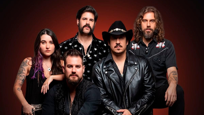 BRASILEIRA STARACE ALCANÇA UM DOS MAIORES FESTIVAIS DA EUROPA E TOCA COM MEGADETH, SEX PISTOLS E OFFSPRING EM JULHO