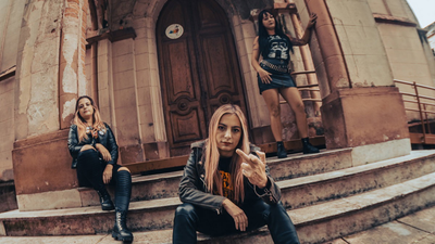THE DAMNNATION ASSINA CONTRATO MUNDIAL COM A LENDÁRIA COMBAT RECORDS