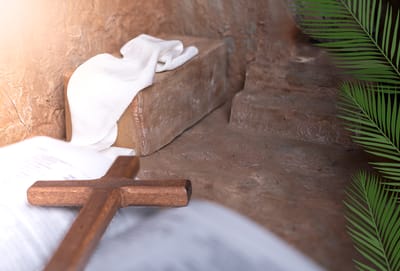 From Hosanna to the Cross
