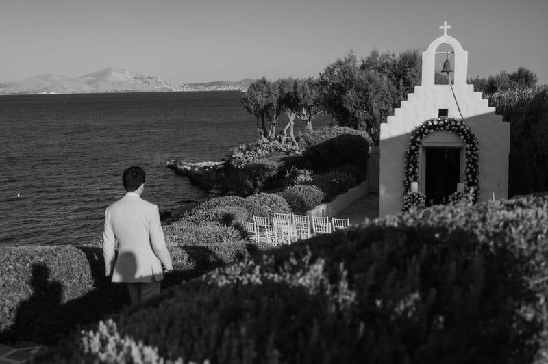 Ceremony at the Gallery Island Art and Taste Chapel