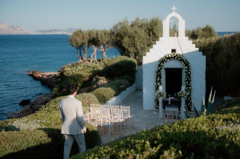 Ceremony at the Gallery Island Art and Taste Chapel