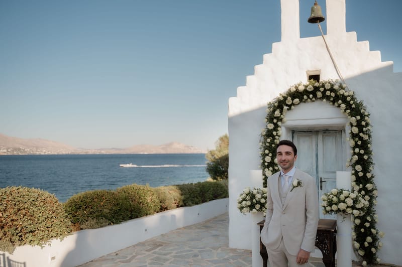 Ceremony at the Gallery Island Art and Taste Chapel