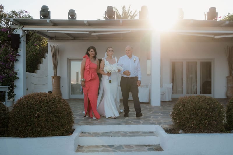 Ceremony at the Gallery Island Art and Taste Chapel