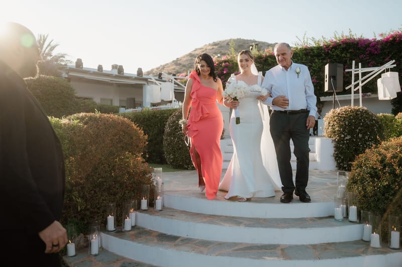 Ceremony at the Gallery Island Art and Taste Chapel