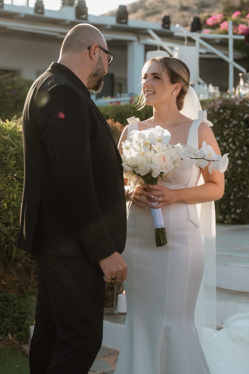 Ceremony at the Gallery Island Art and Taste Chapel