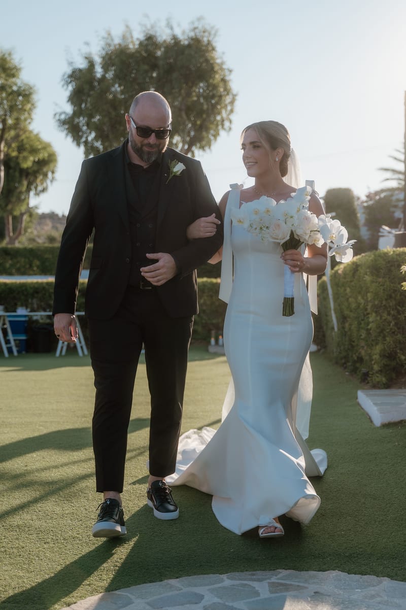 Ceremony at the Gallery Island Art and Taste Chapel