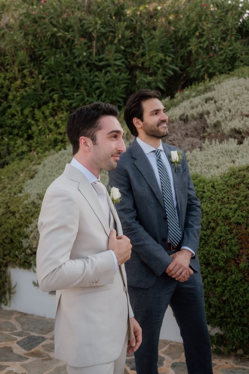 Ceremony at the Gallery Island Art and Taste Chapel