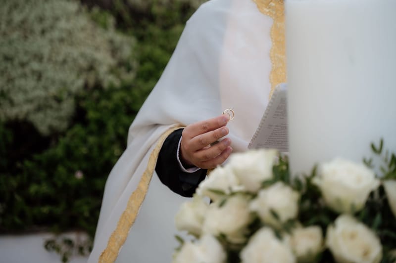 Ceremony at the Gallery Island Art and Taste Chapel