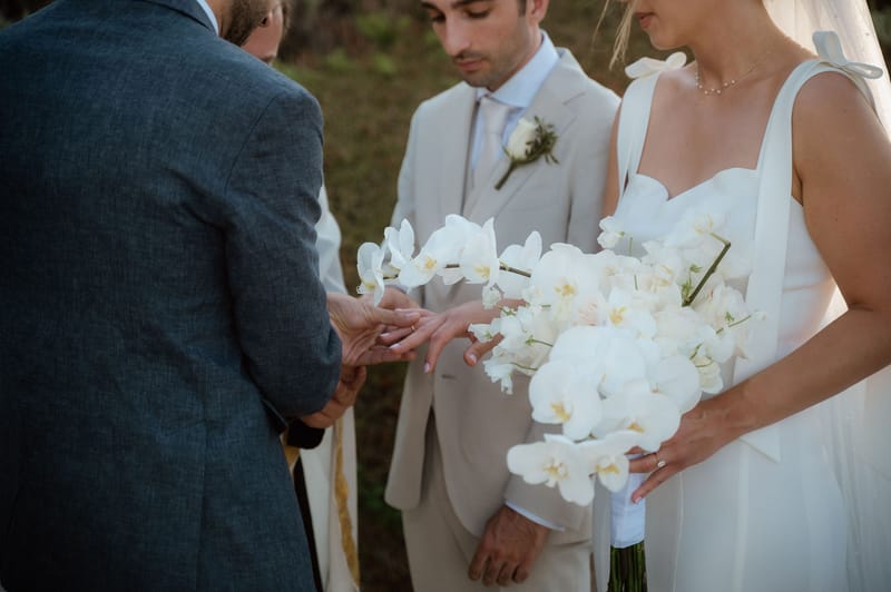 Ceremony at the Gallery Island Art and Taste Chapel