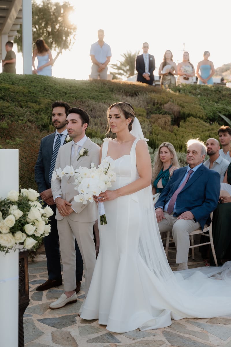 Ceremony at the Gallery Island Art and Taste Chapel