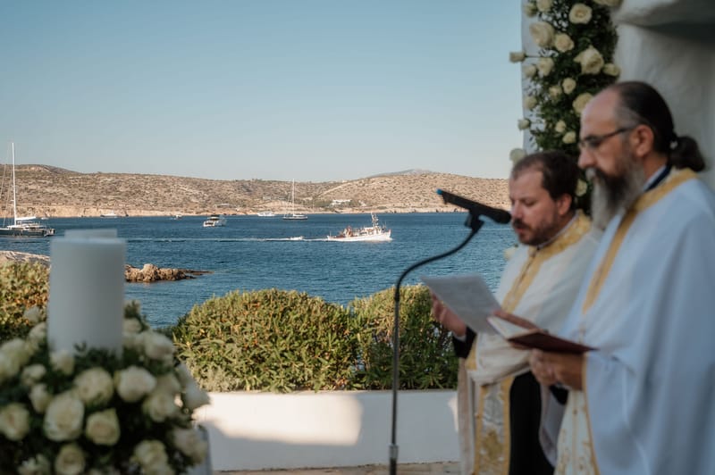 Ceremony at the Gallery Island Art and Taste Chapel