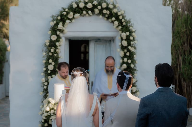 Ceremony at the Gallery Island Art and Taste Chapel