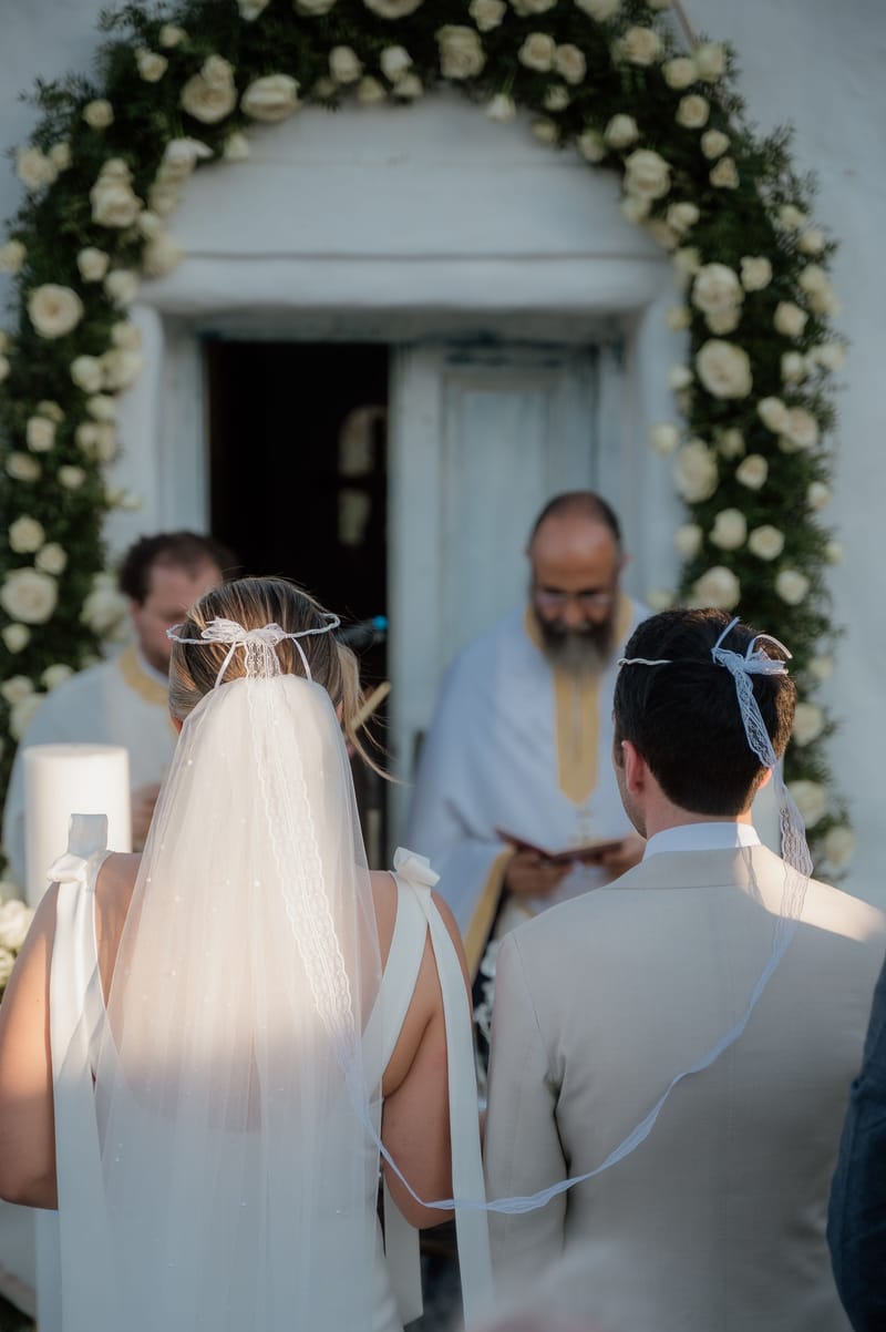 Ceremony at the Gallery Island Art and Taste Chapel
