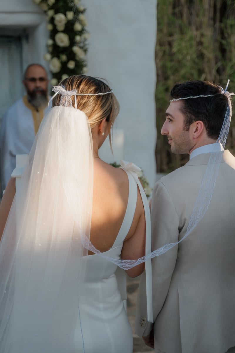 Ceremony at the Gallery Island Art and Taste Chapel