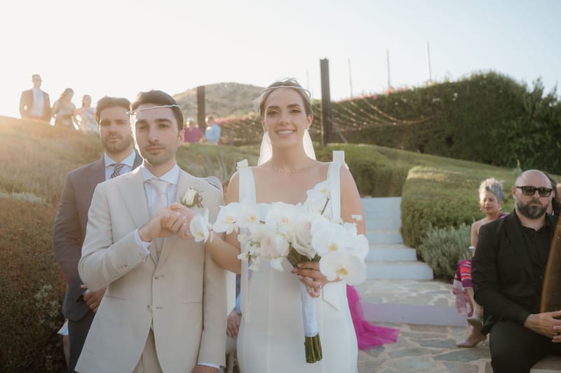 Ceremony at the Gallery Island Art and Taste Chapel