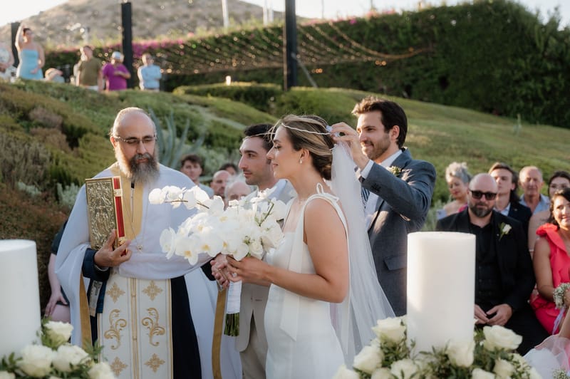 Ceremony at the Gallery Island Art and Taste Chapel