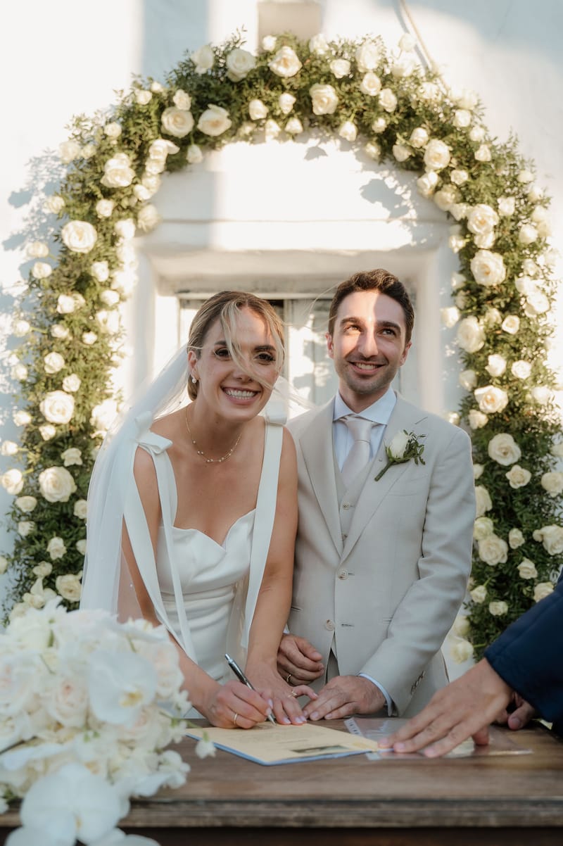 Ceremony at the Gallery Island Art and Taste Chapel