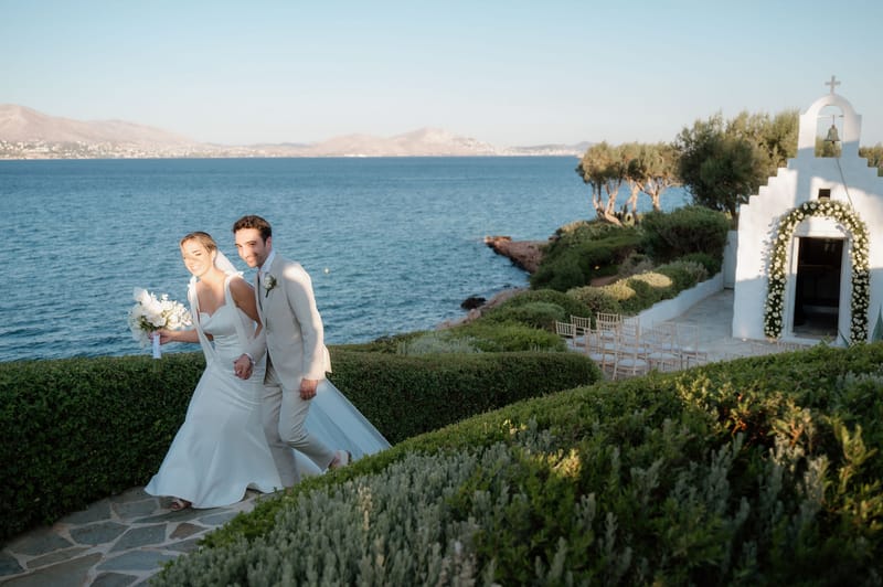 Ceremony at the Gallery Island Art and Taste Chapel