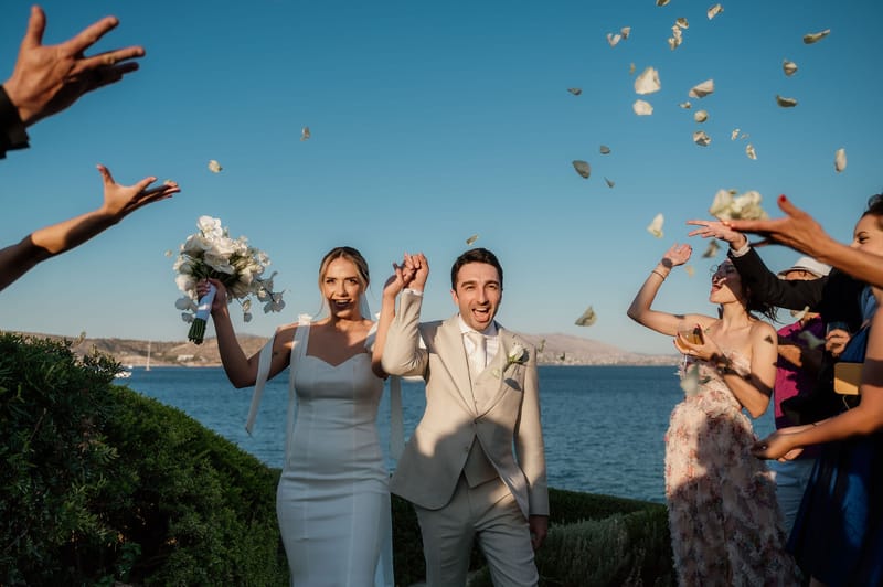 Ceremony at the Gallery Island Art and Taste Chapel
