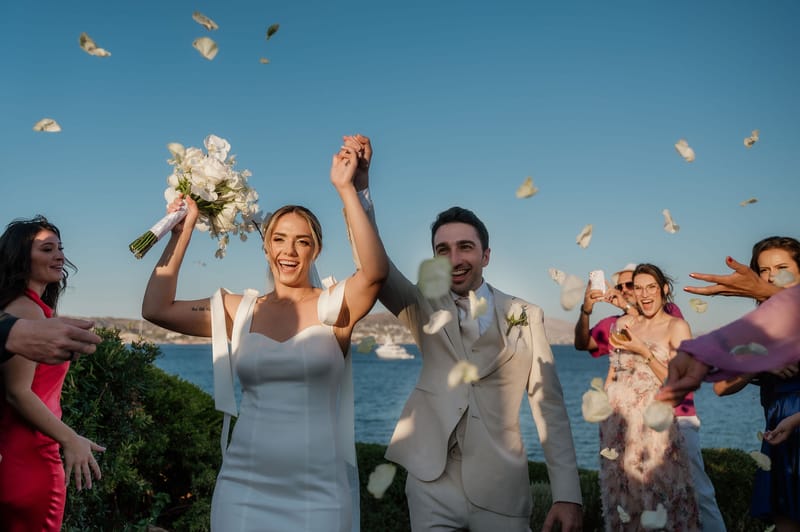 Ceremony at the Gallery Island Art and Taste Chapel