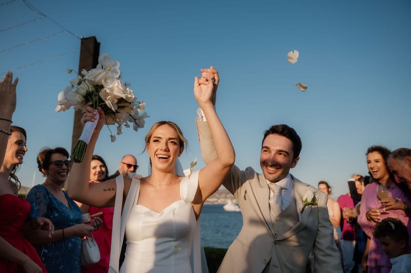 Ceremony at the Gallery Island Art and Taste Chapel