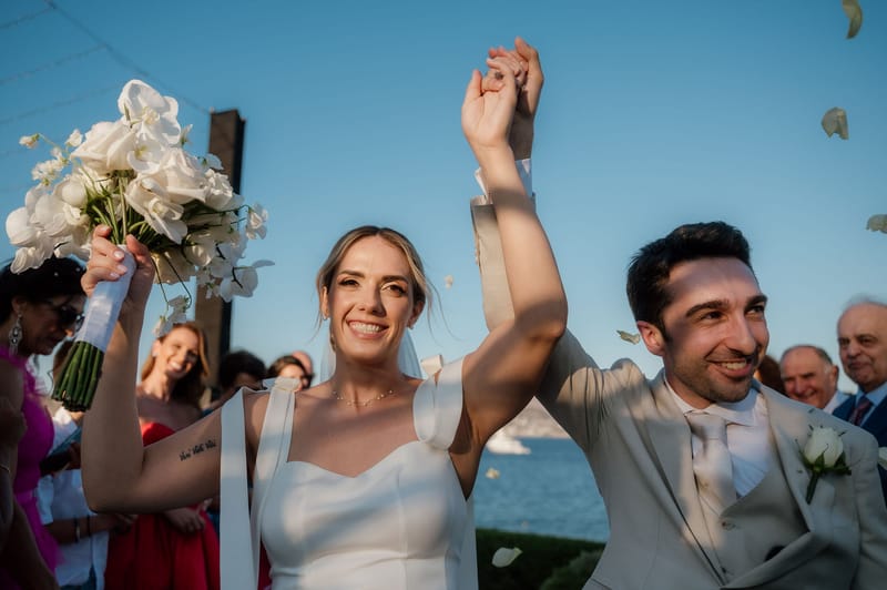 Ceremony at the Gallery Island Art and Taste Chapel