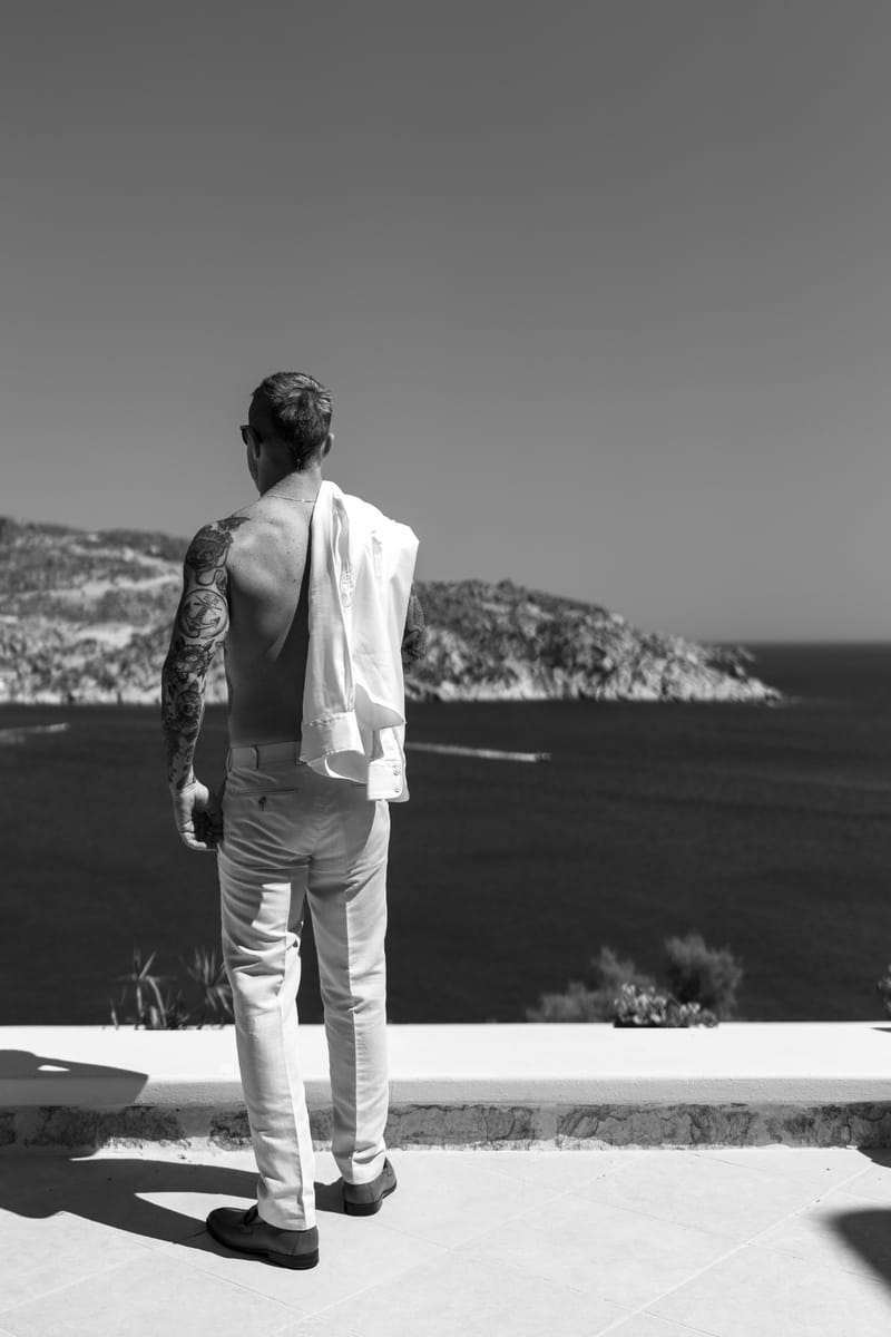 Reni & Jordan Wedding at the Cycladic Gem Villa Ios