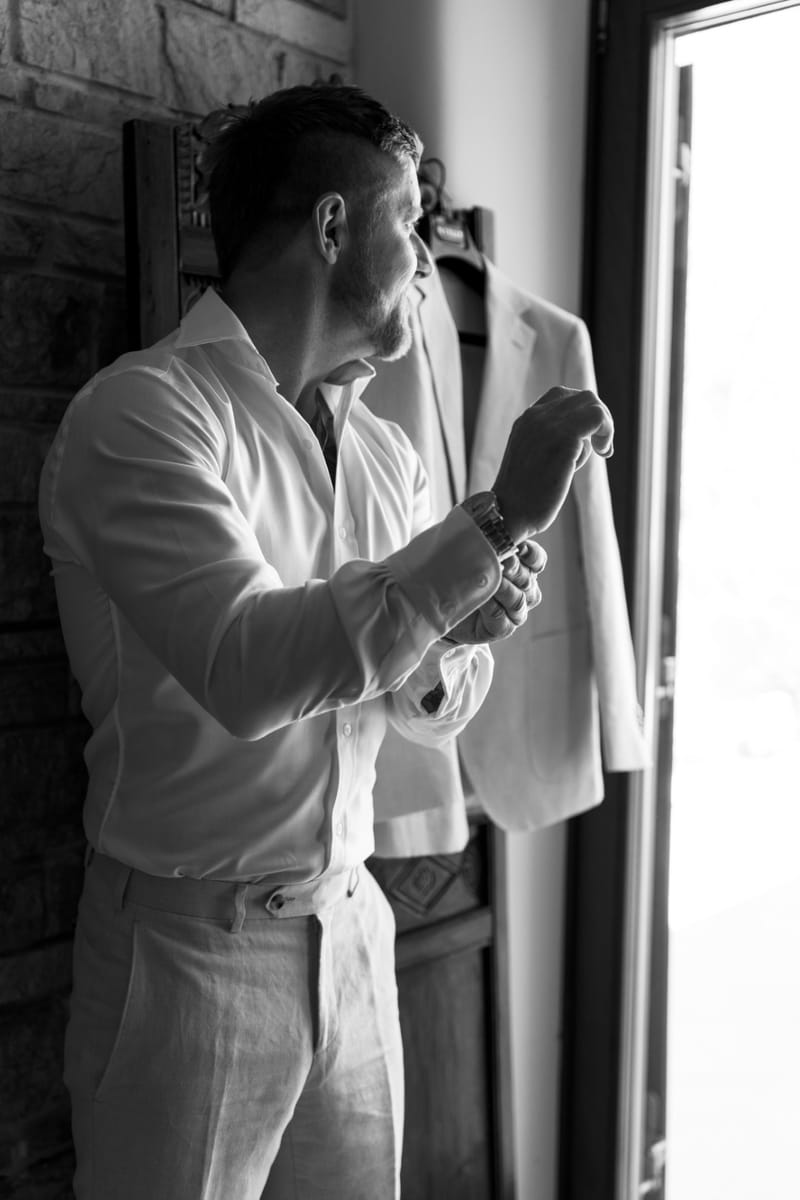 Reni & Jordan Wedding at the Cycladic Gem Villa Ios