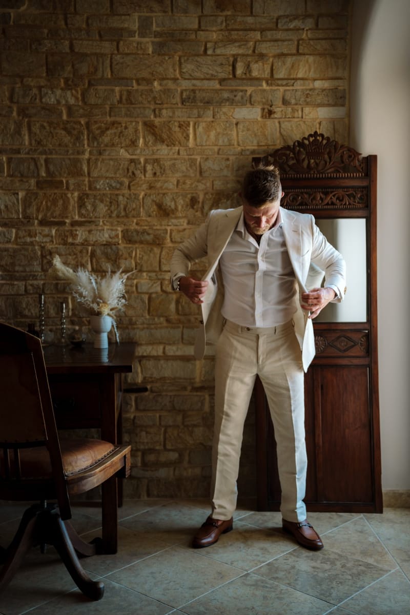 Reni & Jordan Wedding at the Cycladic Gem Villa Ios