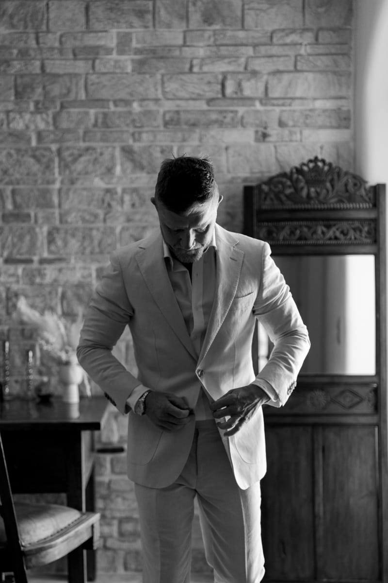 Reni & Jordan Wedding at the Cycladic Gem Villa Ios