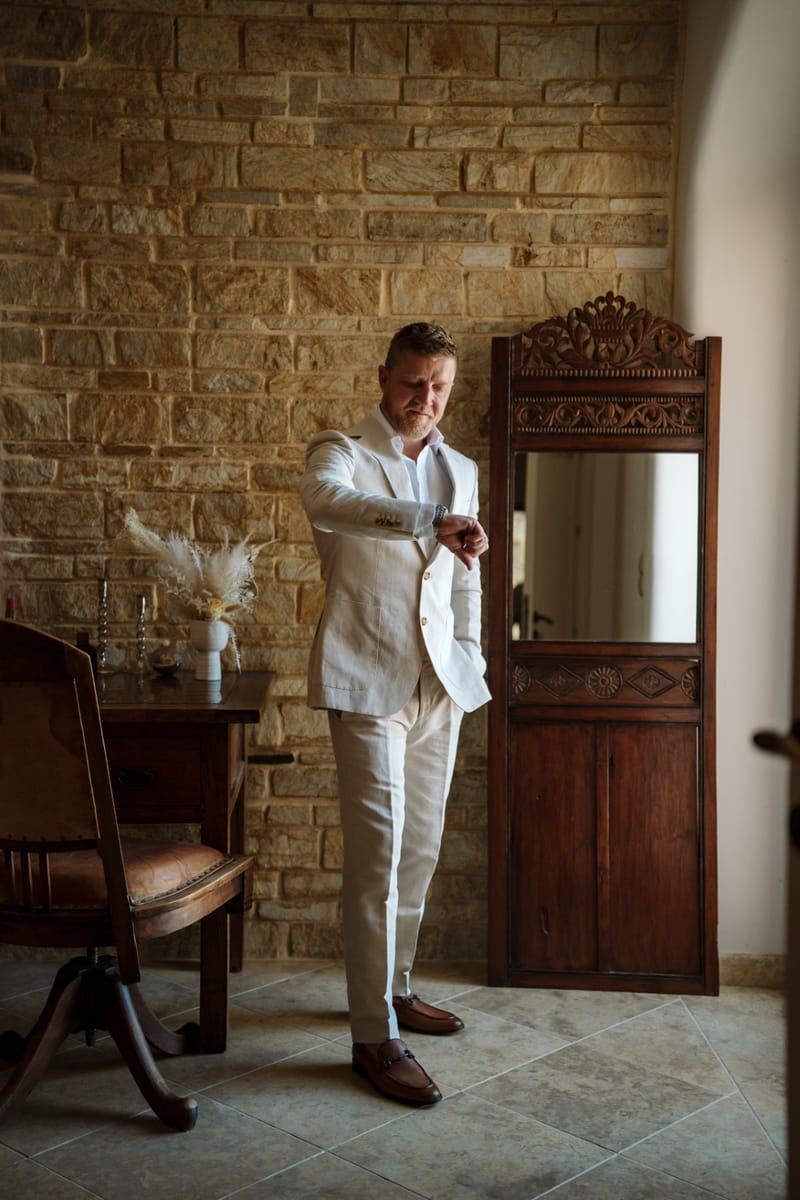 Reni & Jordan Wedding at the Cycladic Gem Villa Ios