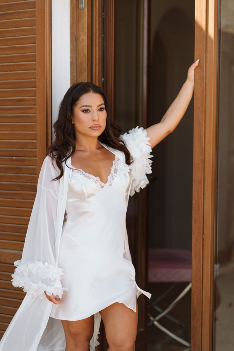 Reni & Jordan Wedding at the Cycladic Gem Villa Ios