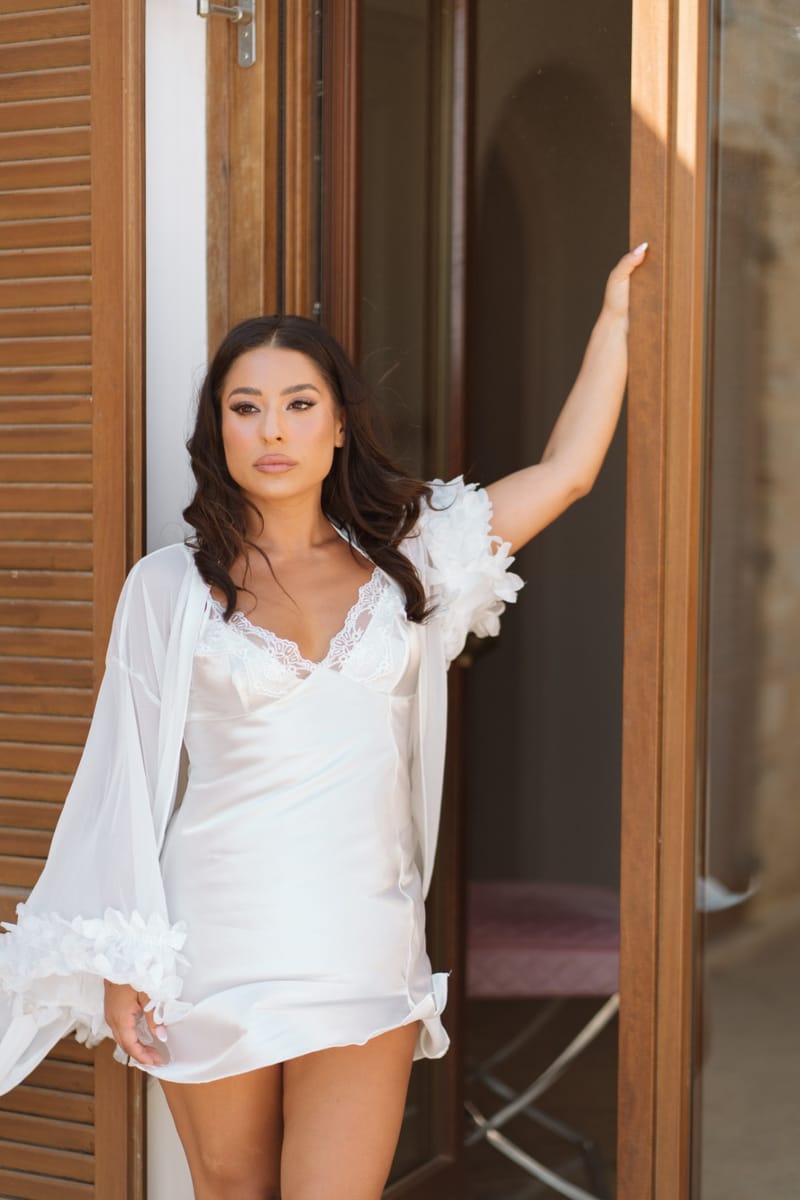 Reni & Jordan Wedding at the Cycladic Gem Villa Ios