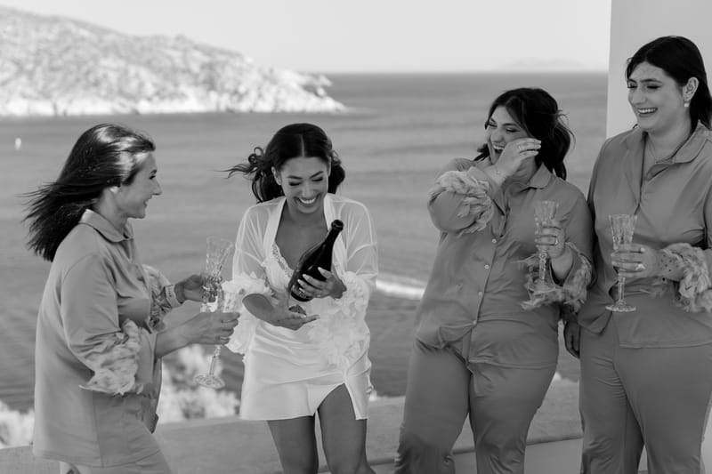 Reni & Jordan Wedding at the Cycladic Gem Villa Ios