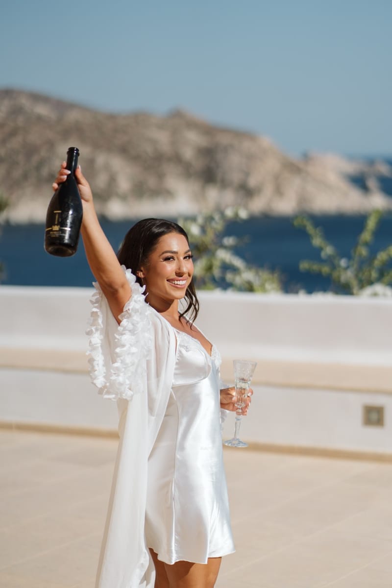 Reni & Jordan Wedding at the Cycladic Gem Villa Ios