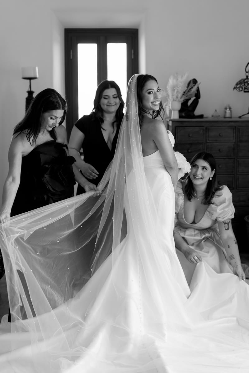 Reni & Jordan Wedding at the Cycladic Gem Villa Ios