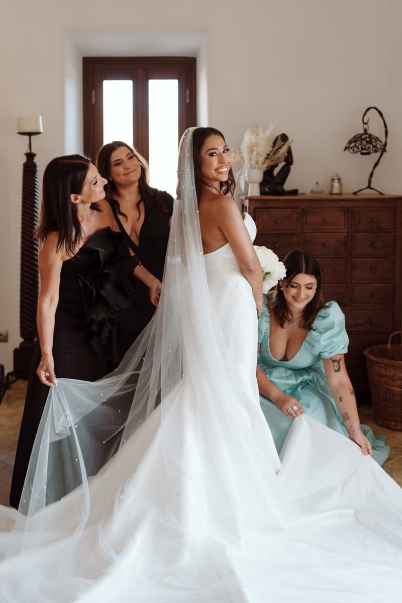 Reni & Jordan Wedding at the Cycladic Gem Villa Ios