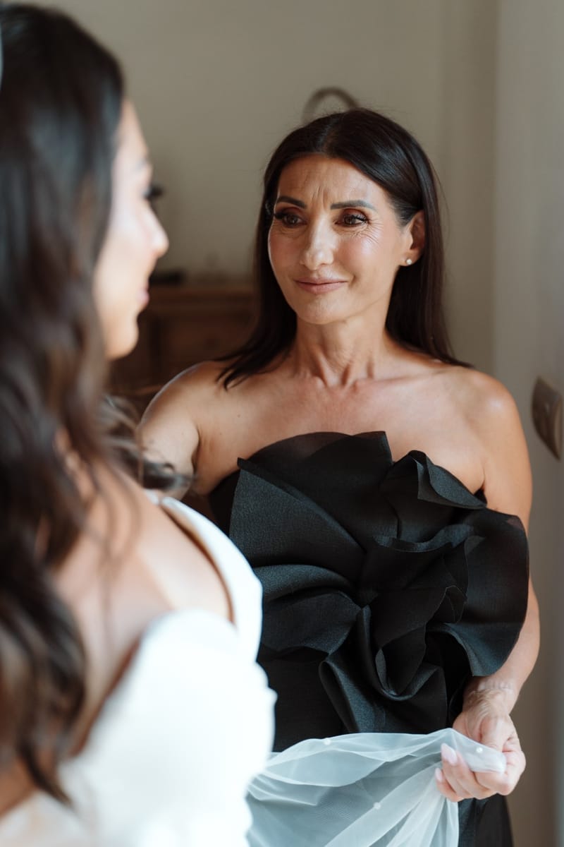 Reni & Jordan Wedding at the Cycladic Gem Villa Ios