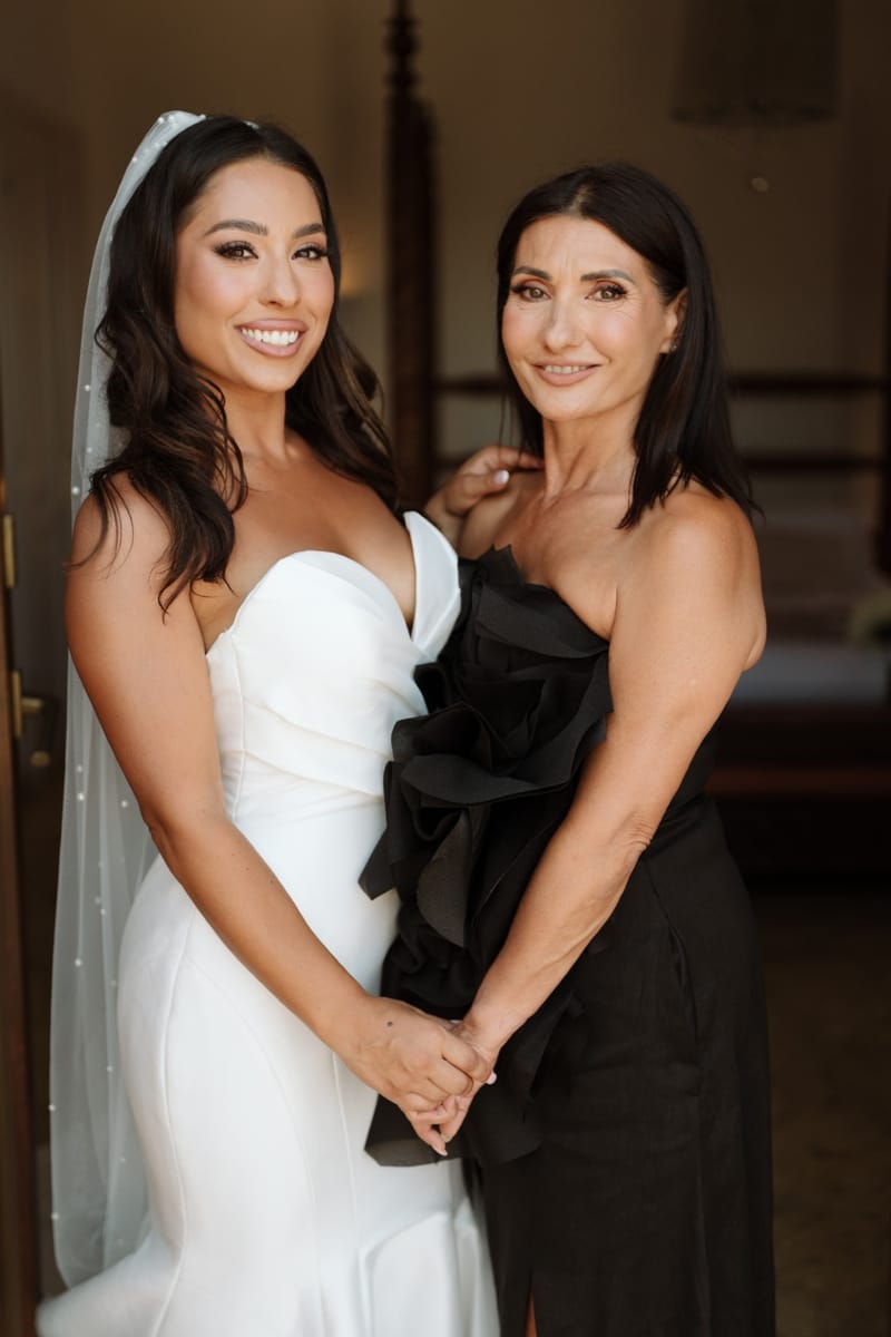 Reni & Jordan Wedding at the Cycladic Gem Villa Ios