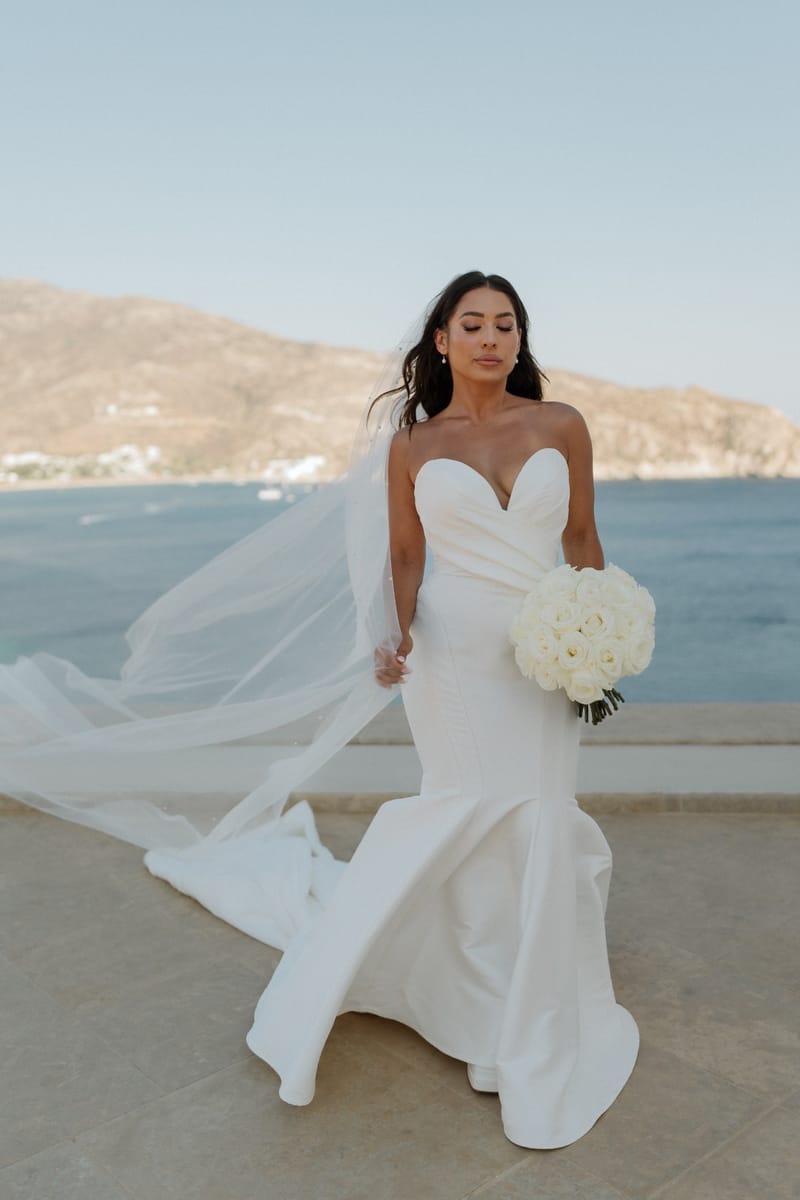 Reni & Jordan Wedding at the Cycladic Gem Villa Ios