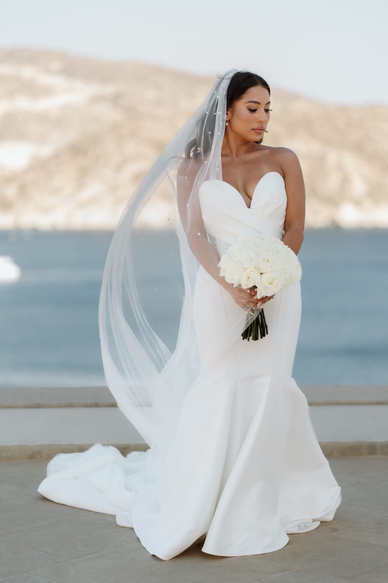Reni & Jordan Wedding at the Cycladic Gem Villa Ios